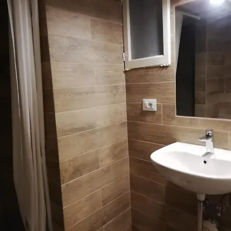Zamboni Apartment